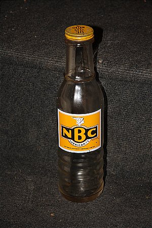 NATIONAL BENZOLE PINT BOTTLE - click to enlarge